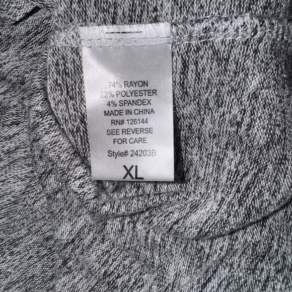 Olivia Blu cute batwing rugged sleeve oversized top EUC - Picture 6 of 7